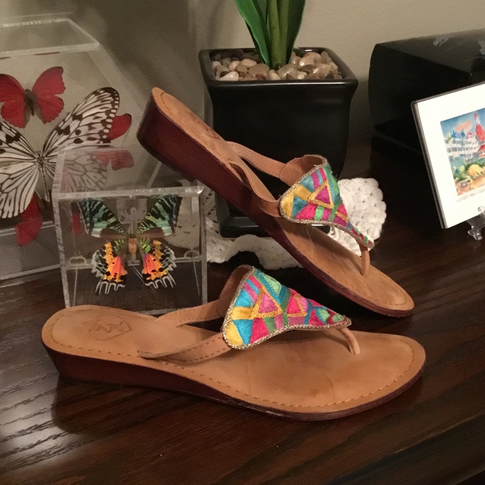 Z & L - Vibrant Multicolor Embroidered Wedge Sandals - Picture 4 of 6